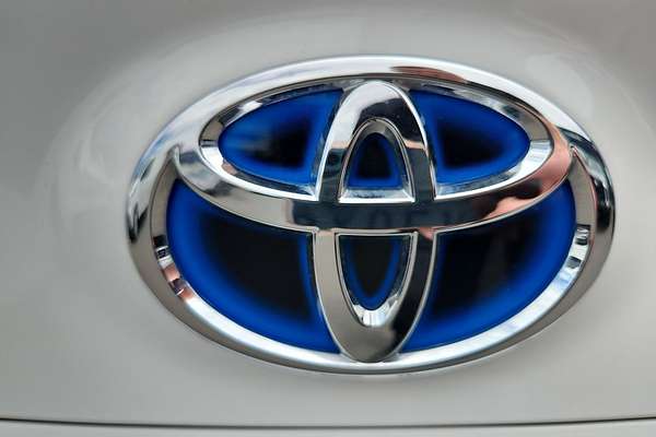 2024 Toyota Camry Ascent AXVH70R