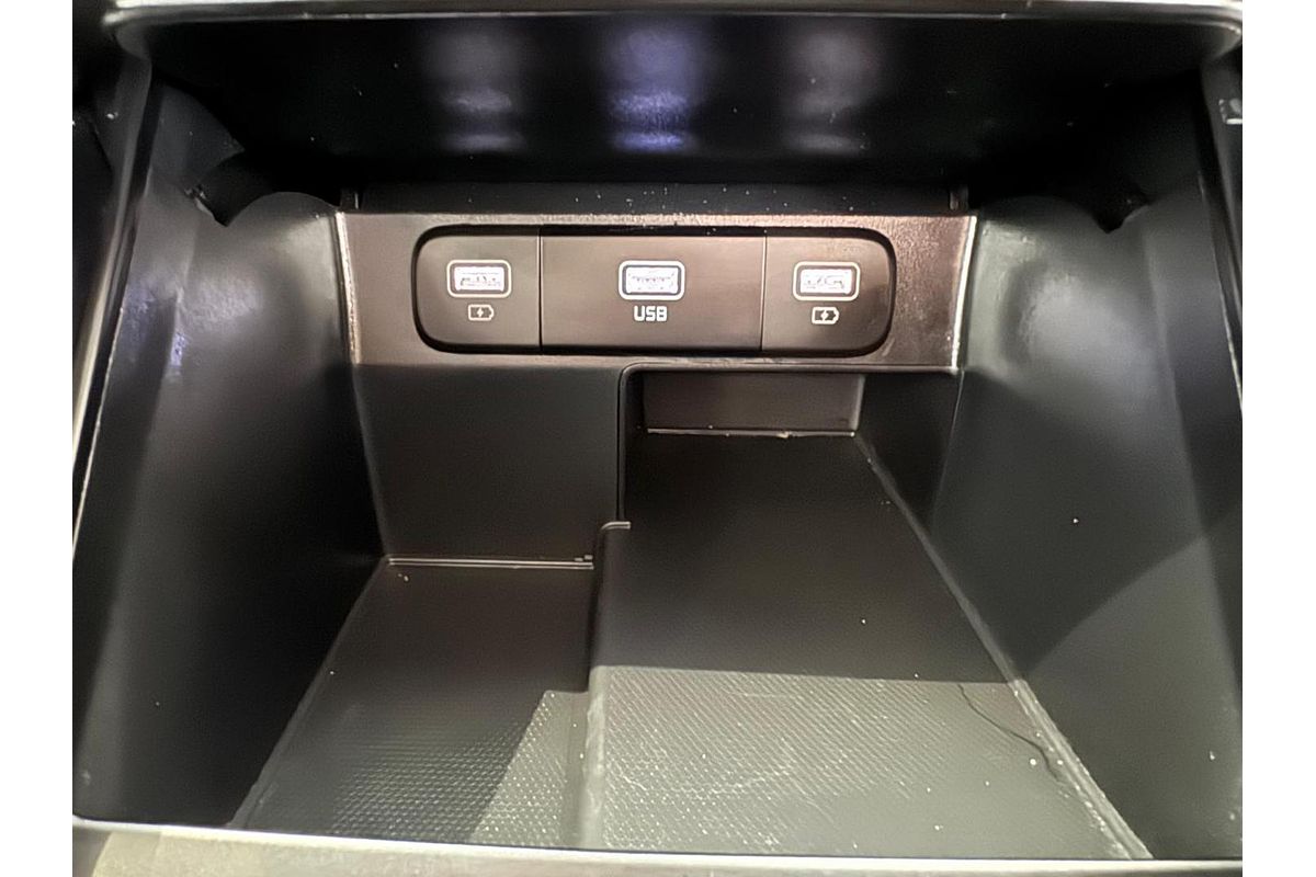 2022 Kia Sorento Sport MQ4