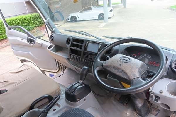 2015 Hino 300 Series 616 Trade Ace IFS 4x2