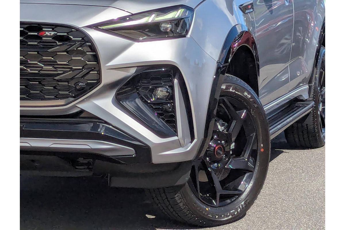 2025 Isuzu MU-X X-TERRAIN