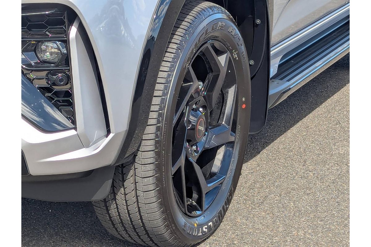 2025 Isuzu MU-X X-TERRAIN