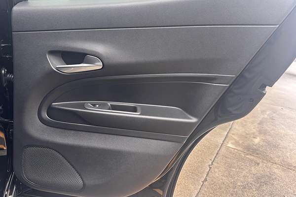 2025 Alfa Romeo Junior Ibrida