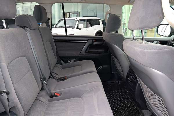 2015 Toyota Landcruiser GXL VDJ200R