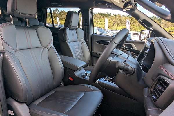 2025 Isuzu MU-X X-TERRAIN