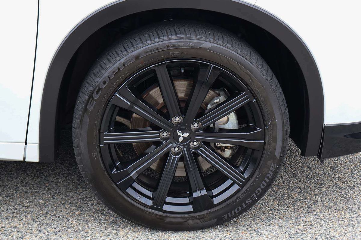 2022 Mitsubishi Outlander Exceed Tourer ZM