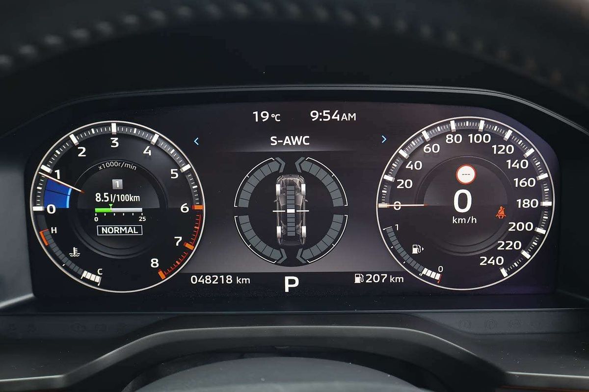 2022 Mitsubishi Outlander Exceed Tourer ZM