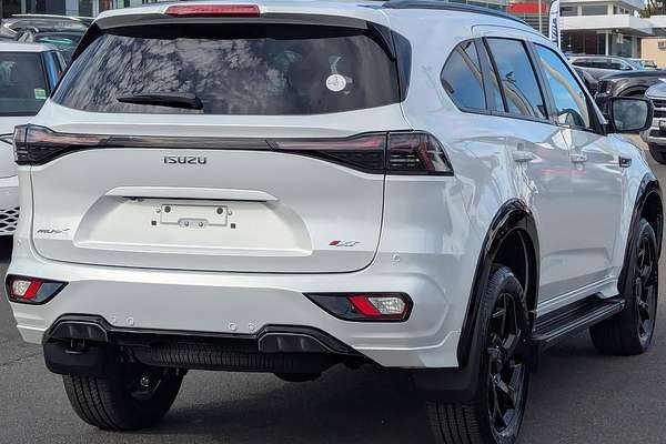 2025 Isuzu MU-X X-TERRAIN