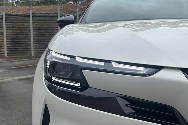 2025 Alfa Romeo Junior Ibrida