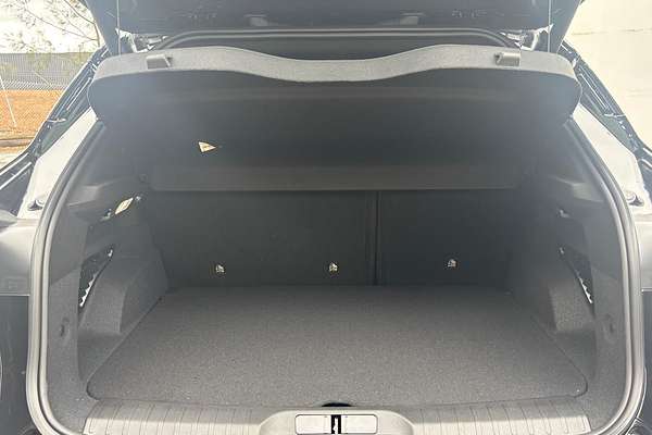 2025 Alfa Romeo Junior Ibrida