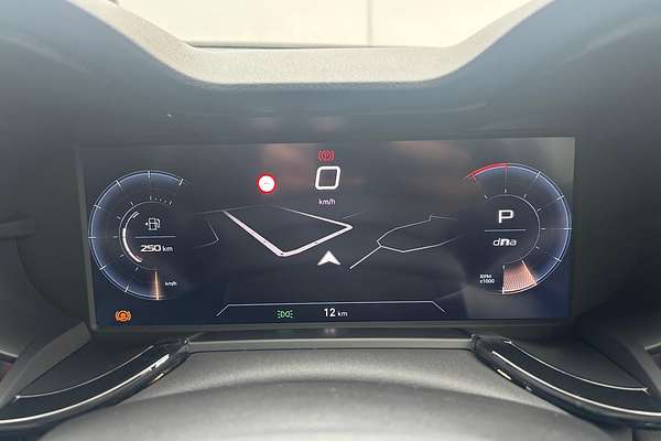 2025 Alfa Romeo Junior Ibrida