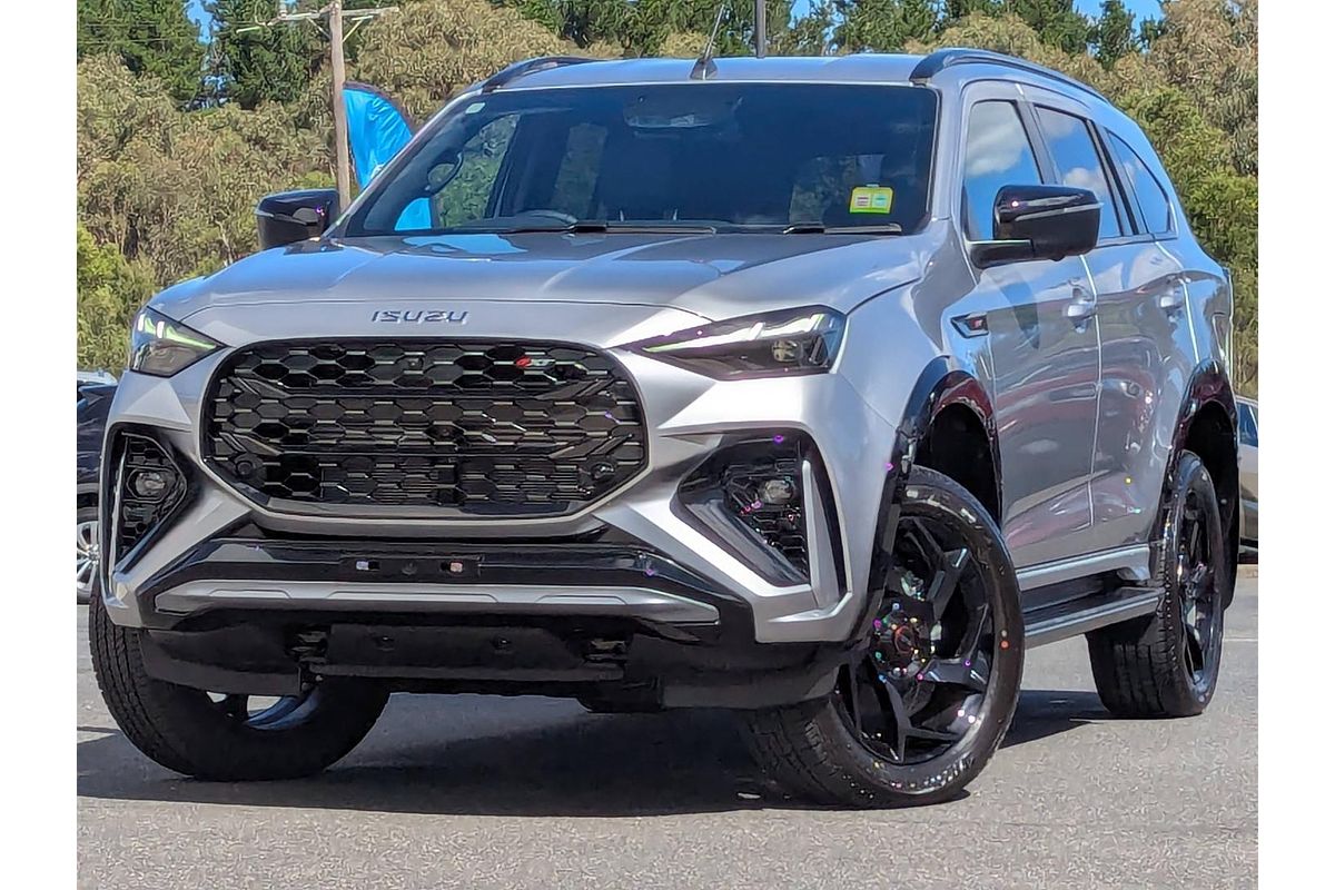 2025 Isuzu MU-X X-TERRAIN