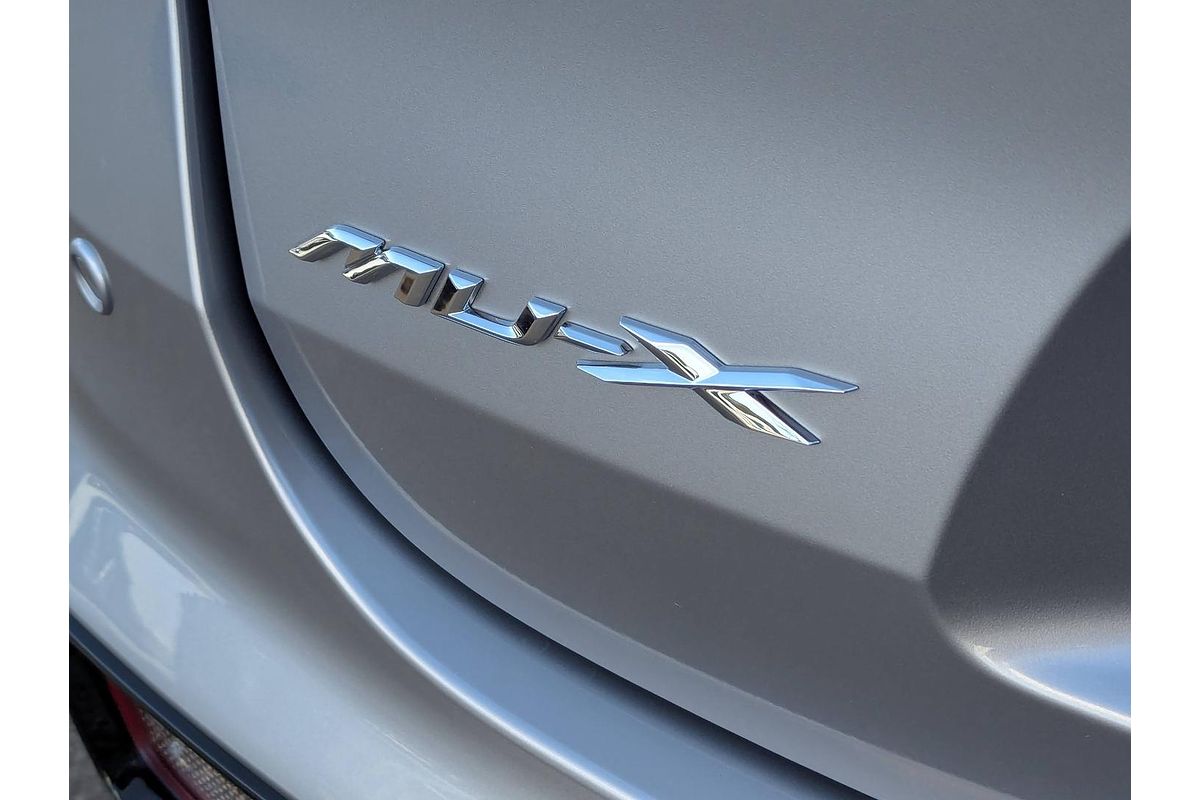 2025 Isuzu MU-X X-TERRAIN