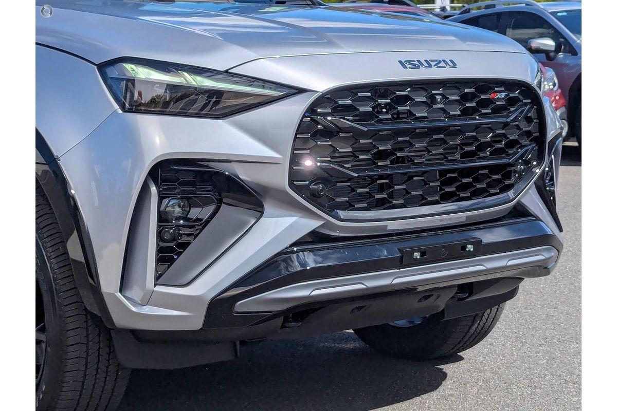 2025 Isuzu MU-X X-TERRAIN