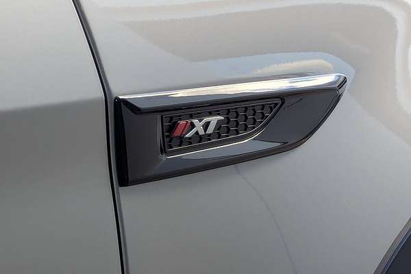 2025 Isuzu MU-X X-TERRAIN