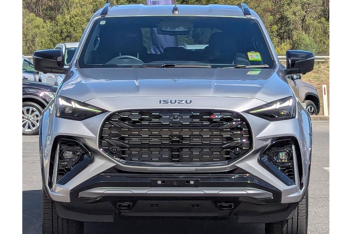 2025 Isuzu MU-X X-TERRAIN