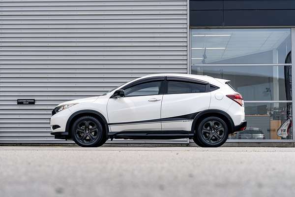 2016 Honda HR-V Sport 1.8P/Cvt/Sw/5D
