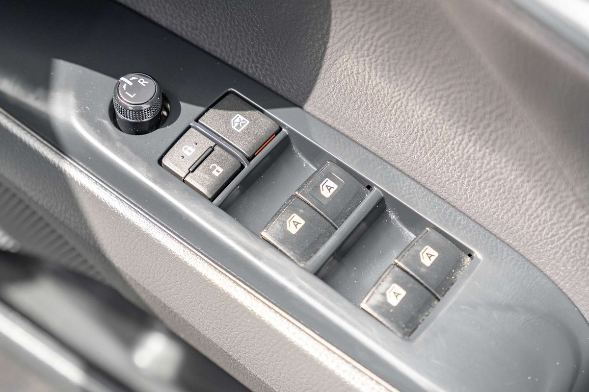 2019 Toyota Camry Ascent AXVH71R