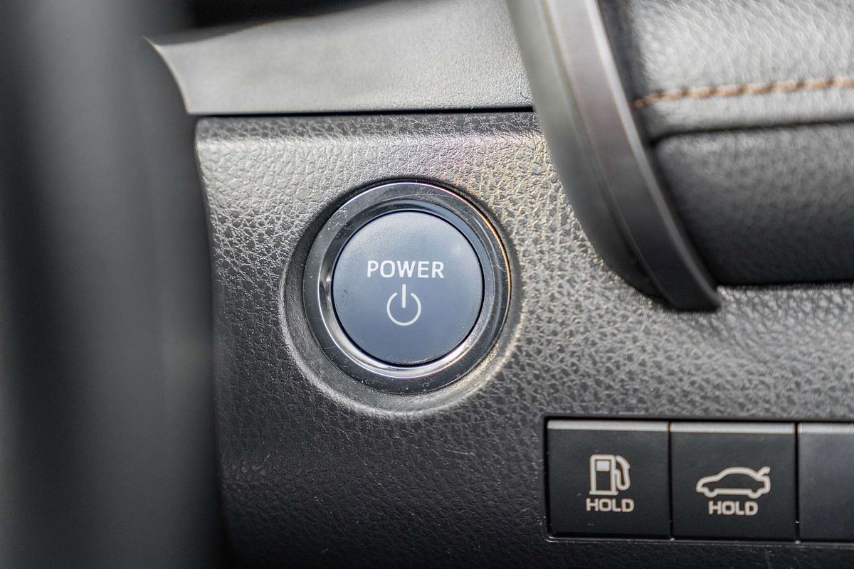 2019 Toyota Camry Ascent AXVH71R