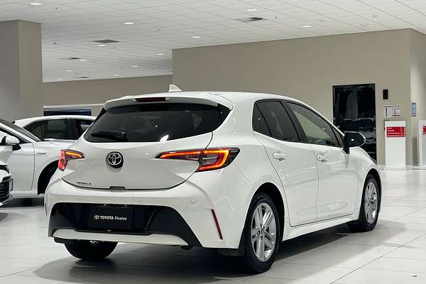2019 Toyota Corolla Ascent Sport MZEA12R