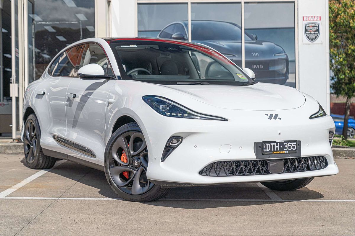 2025 MG IM6 Platinum S12L