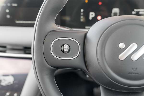 2025 MG IM6 Platinum S12L