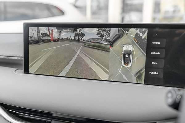 2025 MG IM6 Platinum S12L