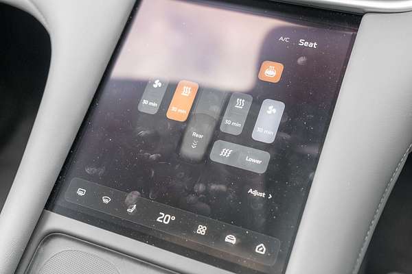 2025 MG IM6 Platinum S12L