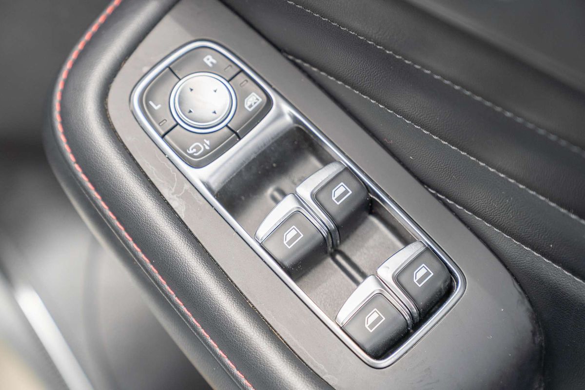 2021 MG HS PHEV Essence SAS23