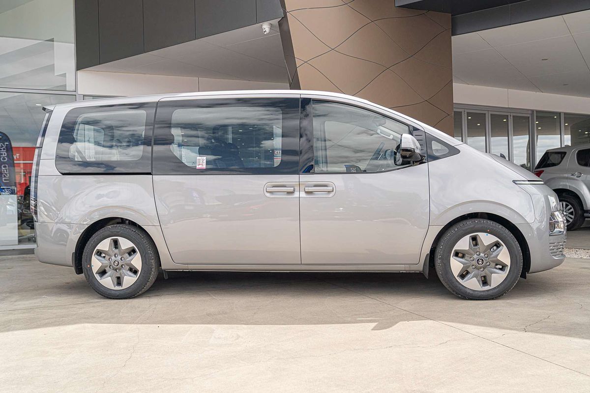 2025 Hyundai STARIA US4.V3