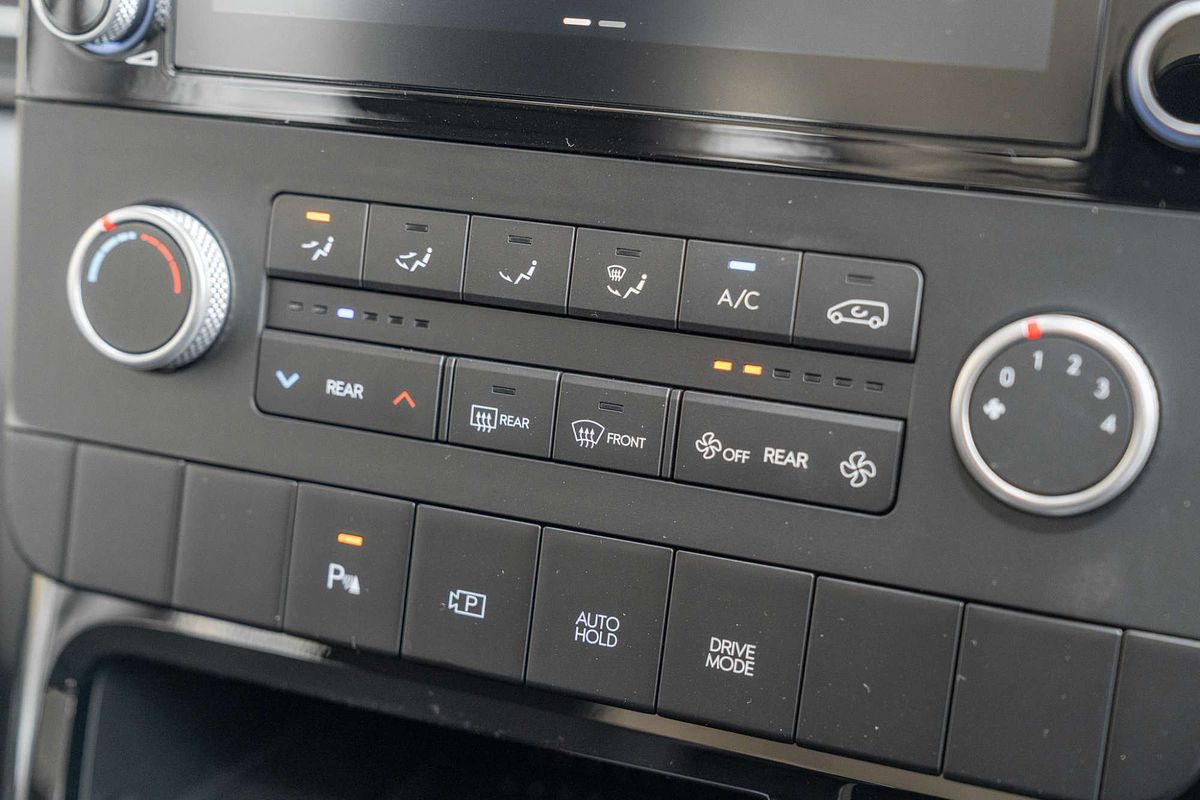 2025 Hyundai STARIA US4.V3