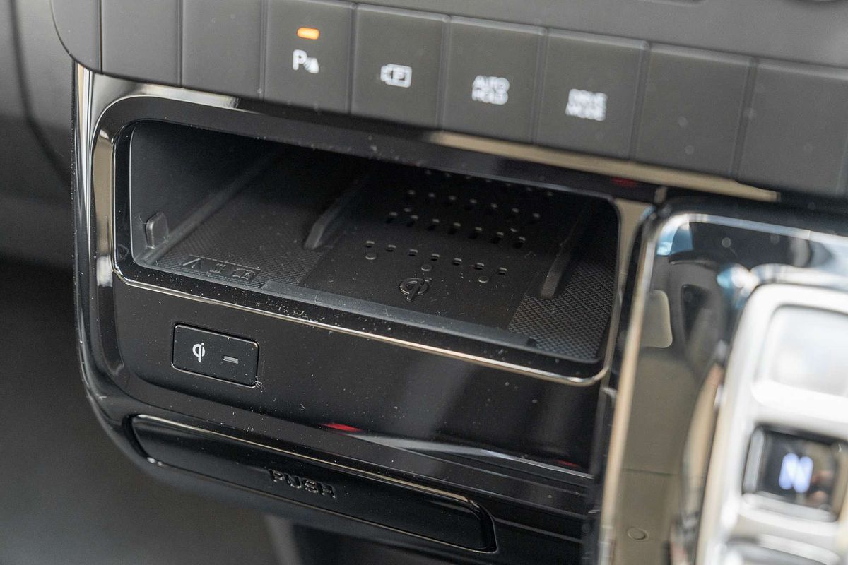 2025 Hyundai STARIA US4.V3