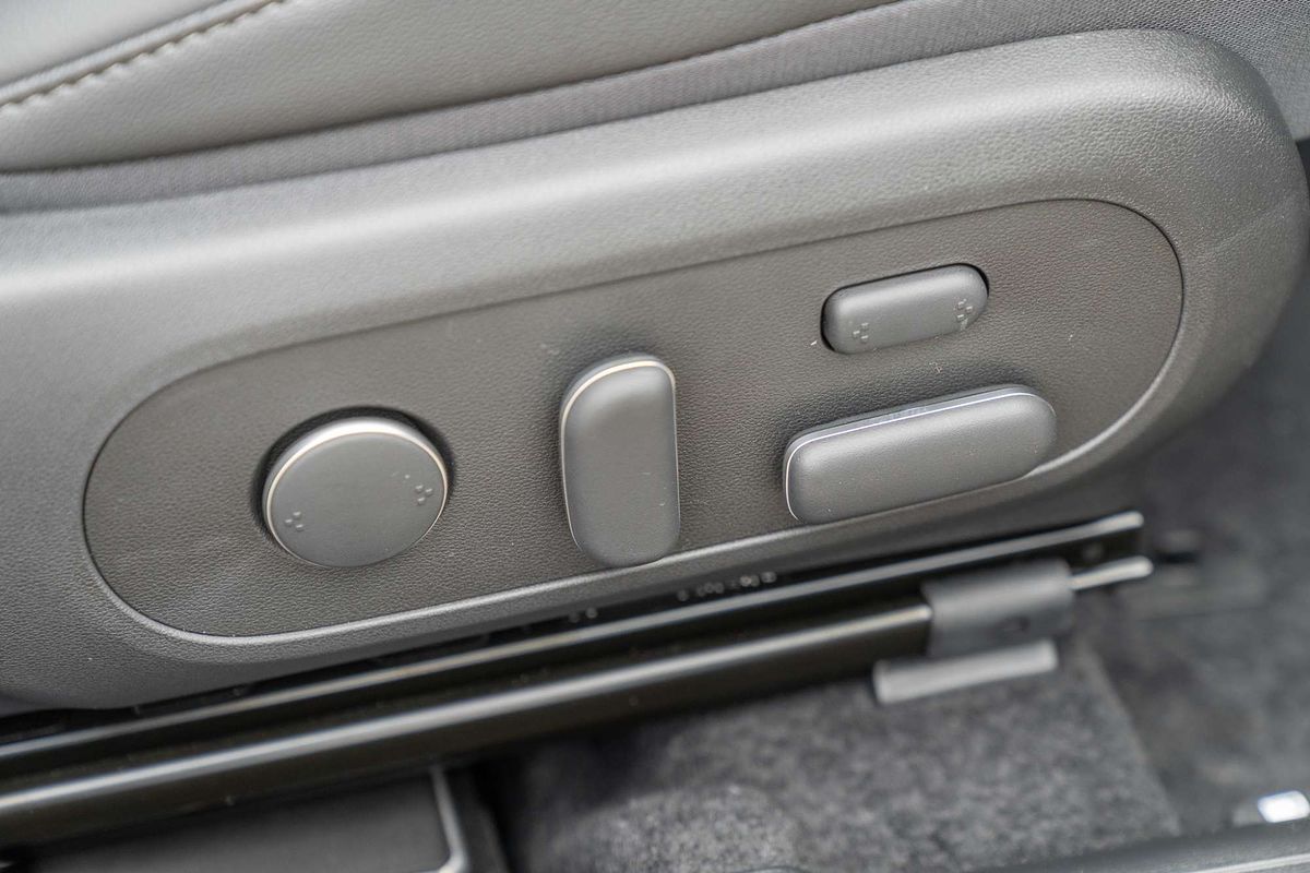 2025 Hyundai Kona Premium SX2.V3