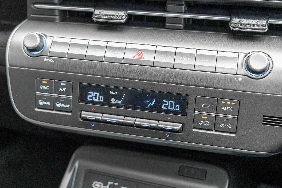 2025 Hyundai Kona Premium SX2.V3