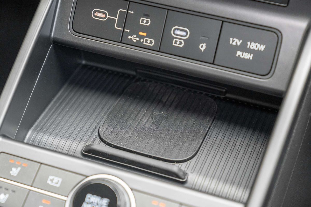 2025 Hyundai Kona Premium SX2.V3