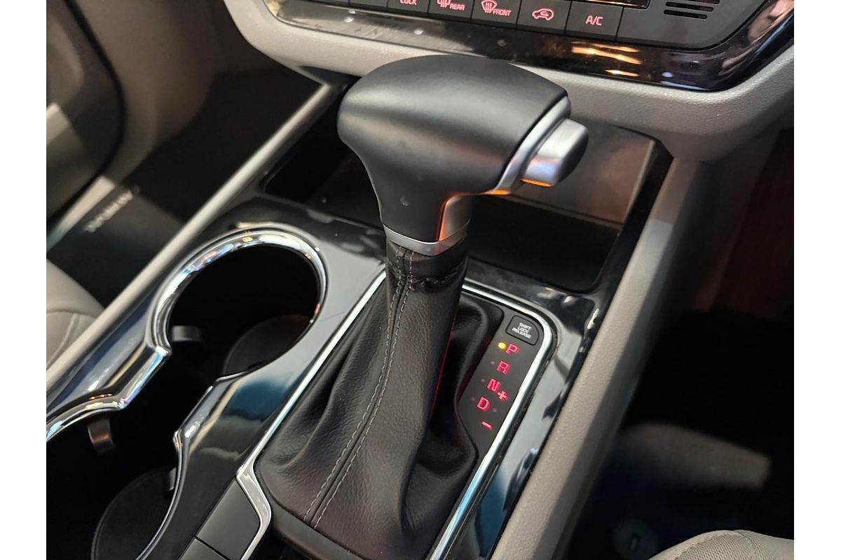 2020 Kia Carnival Si YP