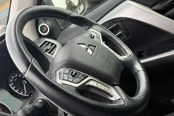 2016 Mitsubishi Pajero Sport Exceed QE