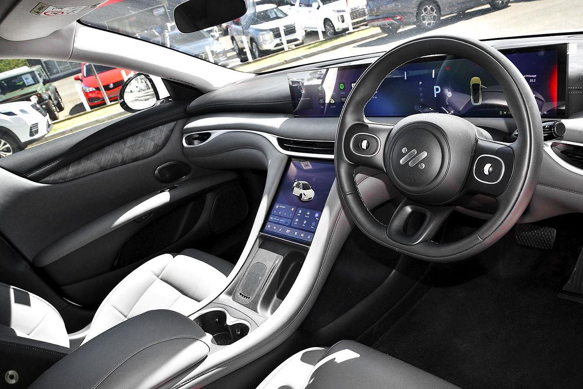 2025 MG IM5 Performance P12L