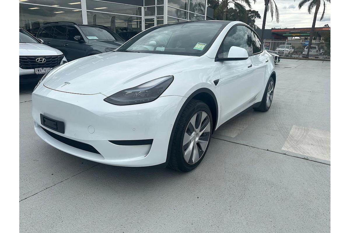 2023 Tesla Model Y Rear-Wheel Drive