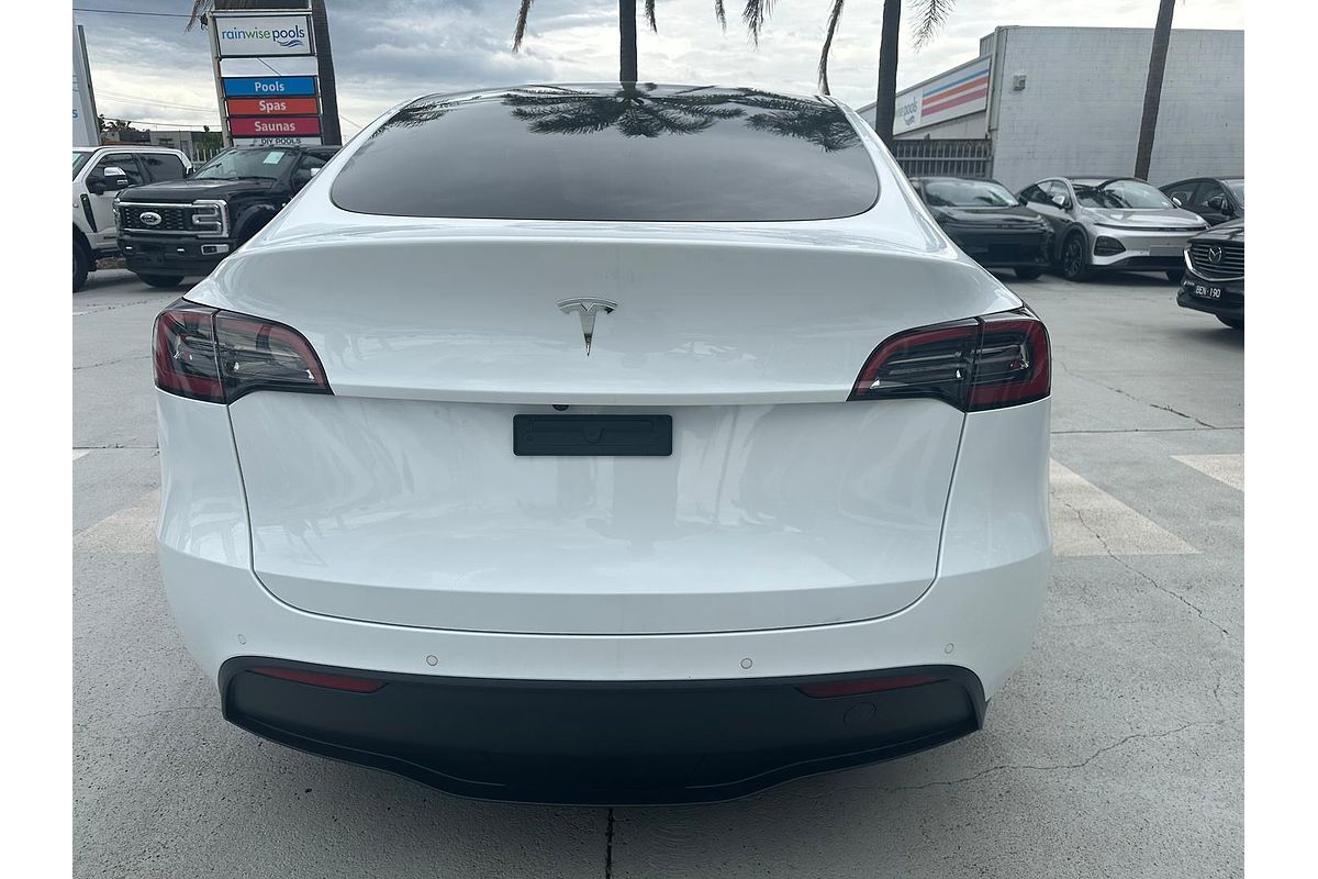 2023 Tesla Model Y Rear-Wheel Drive
