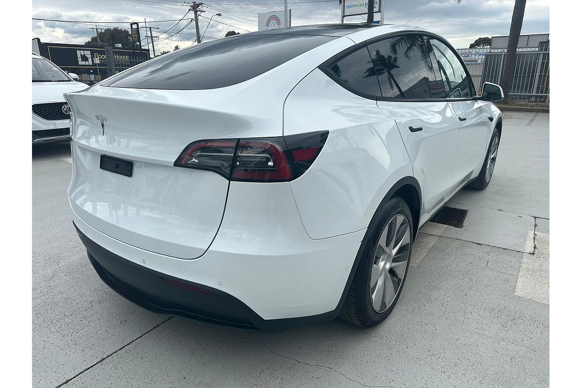 2023 Tesla Model Y Rear-Wheel Drive