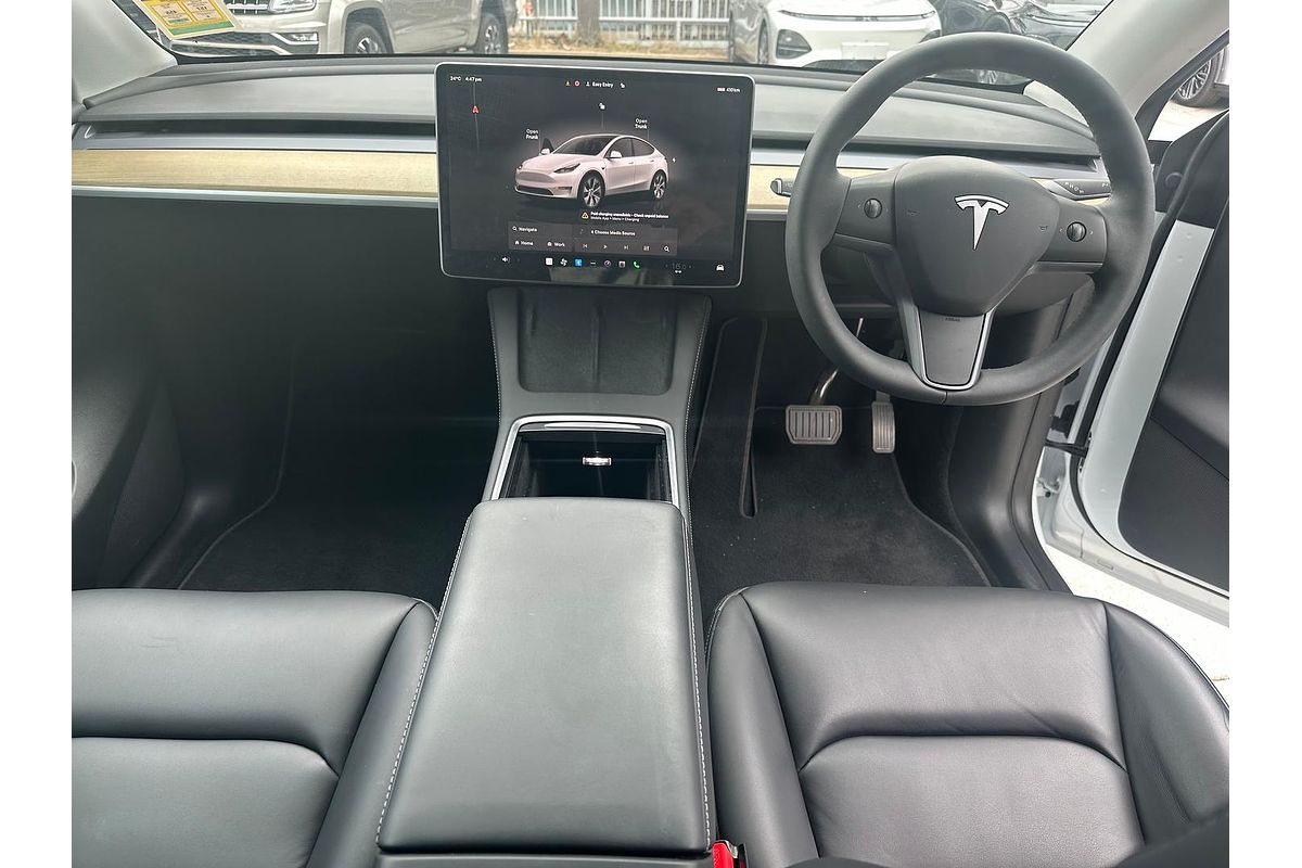 2023 Tesla Model Y Rear-Wheel Drive