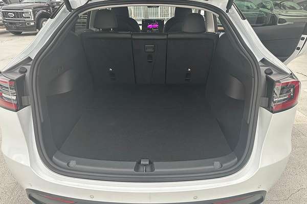 2023 Tesla Model Y Rear-Wheel Drive