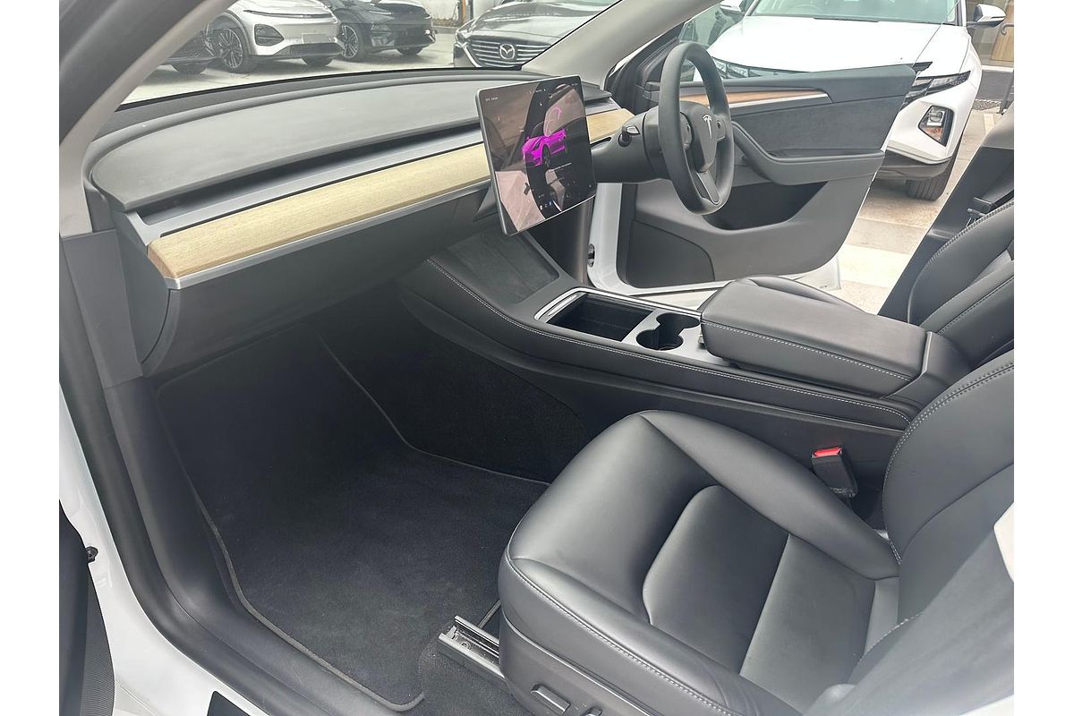 2023 Tesla Model Y Rear-Wheel Drive