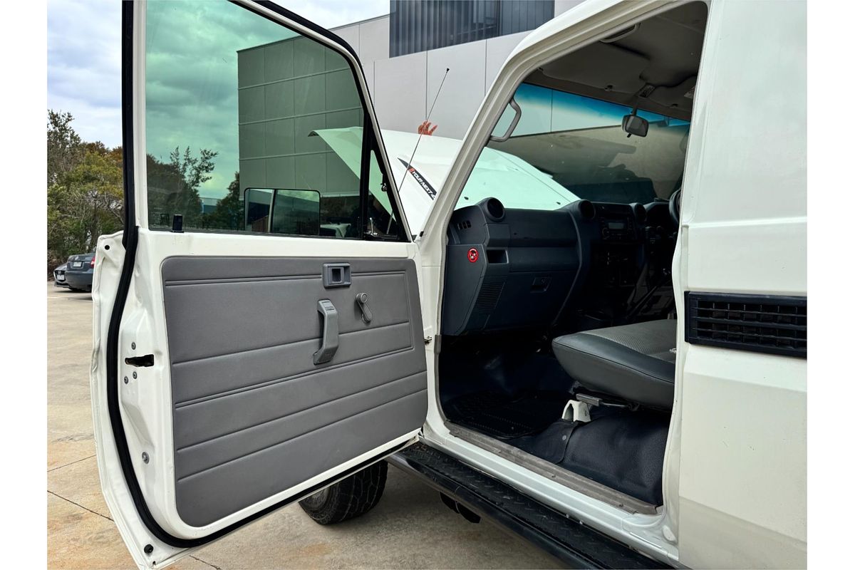 2014 Toyota Landcruiser Workmate VDJ79R 4X4