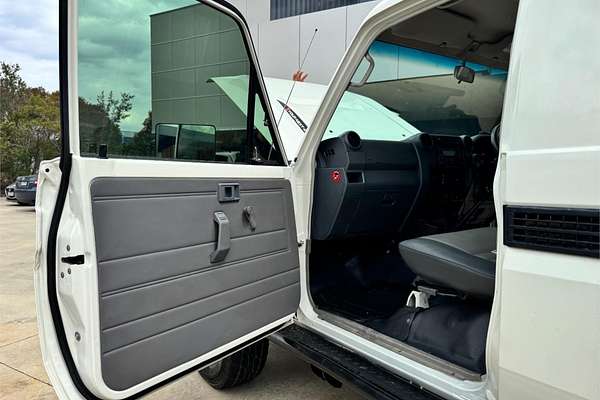 2014 Toyota Landcruiser Workmate VDJ79R 4X4