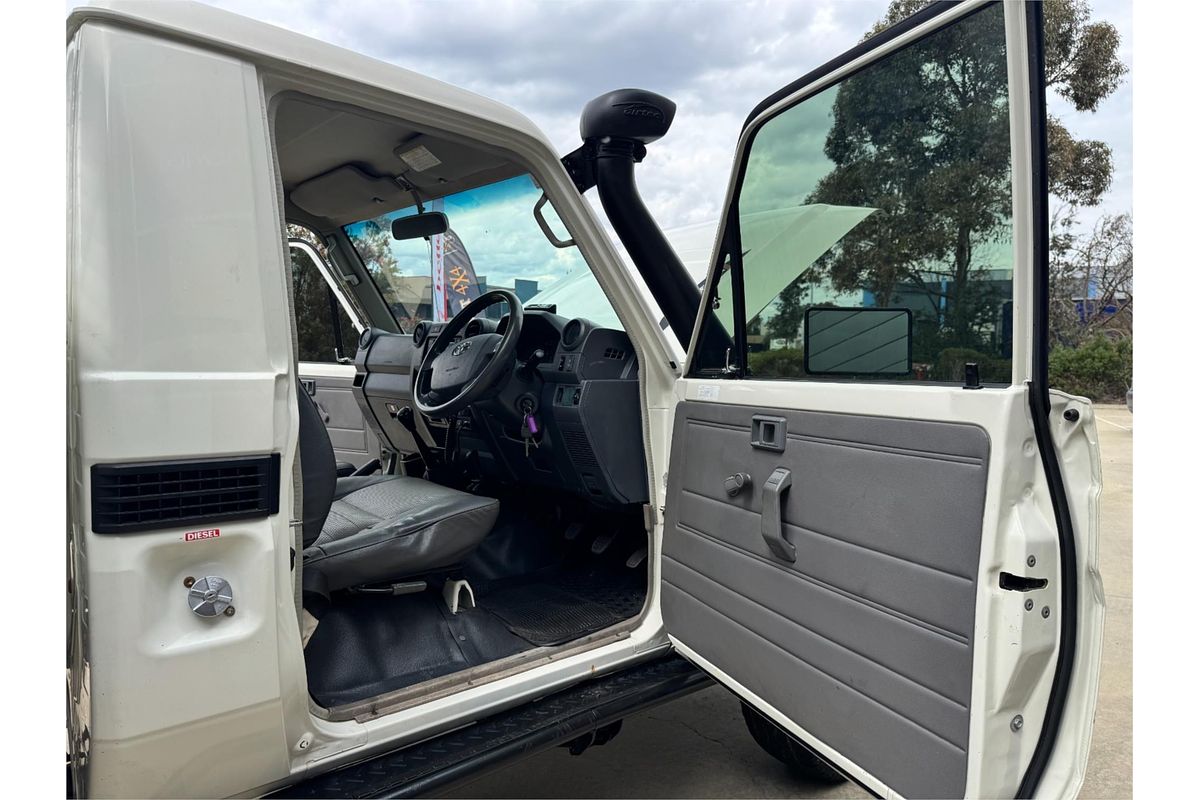 2014 Toyota Landcruiser Workmate VDJ79R 4X4