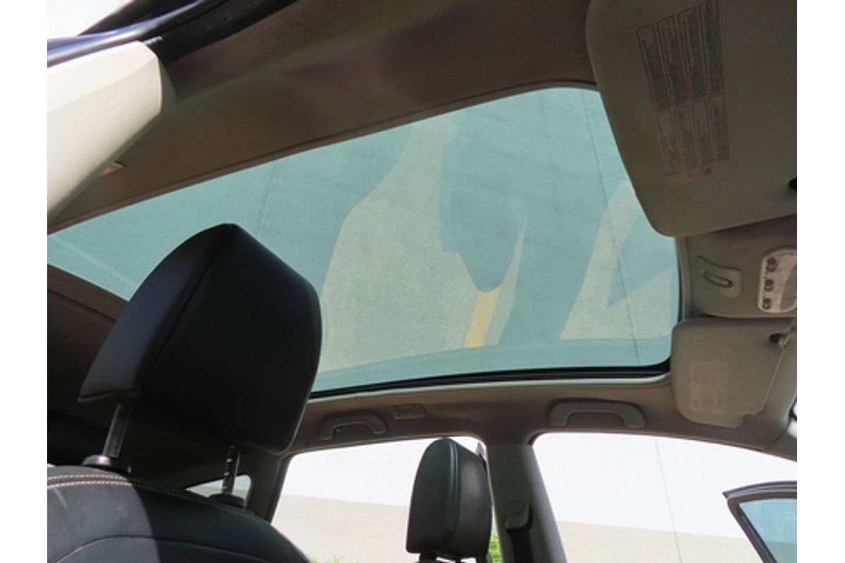 2012 Nissan Dualis Ti J10 Series 3