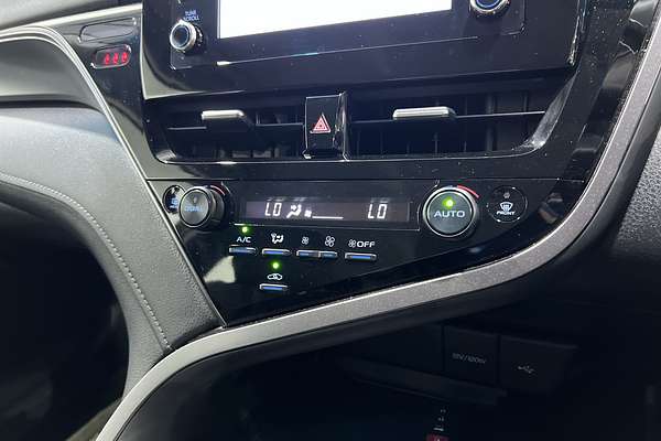 2024 Toyota Camry Ascent AXVH70R