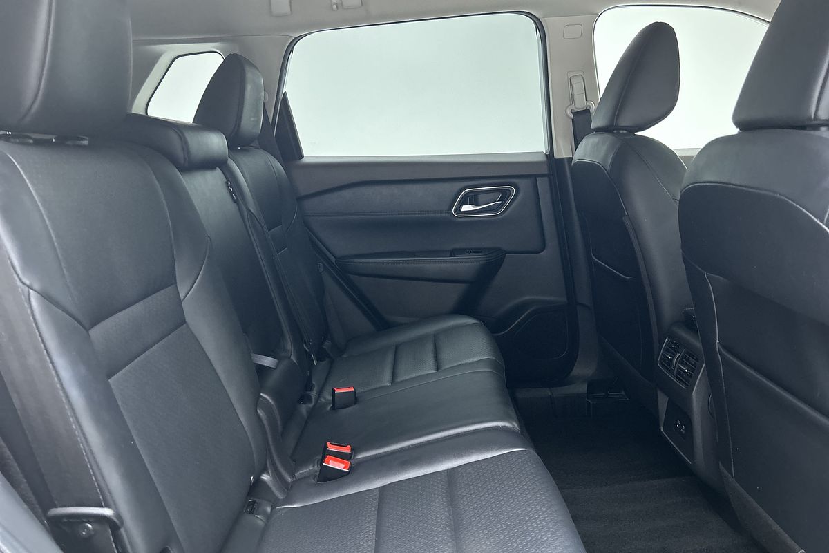 2023 Nissan X-TRAIL ST-L T33