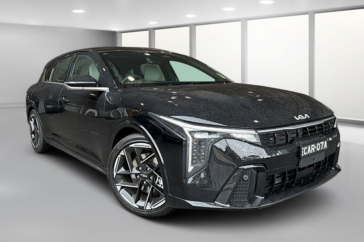 2025 Kia K4 GT-Line CL4m